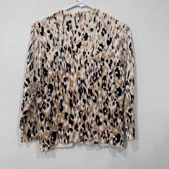 Charter Club Womens Cardigan Sweater M Leopard Print Beige Black Button Up - Picture 5 of 6